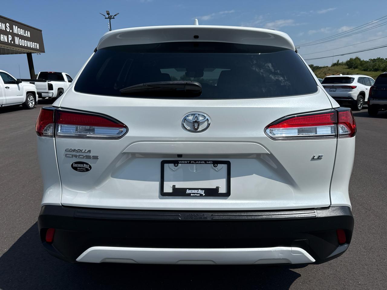 Toyota Corolla Cross LE 4D SUV FWD 2024