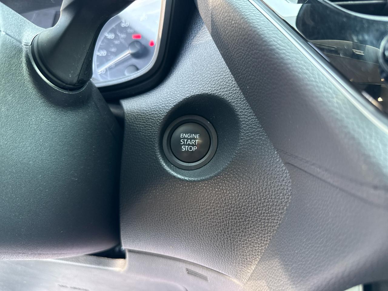 Toyota Corolla Cross LE 4D SUV FWD 2024