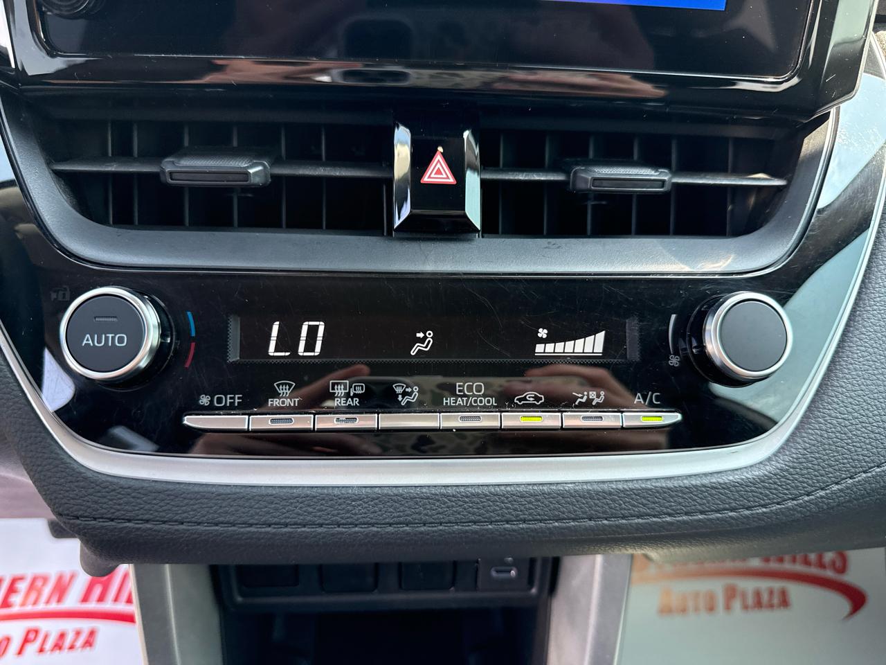 Toyota Corolla Cross LE 4D SUV FWD 2024