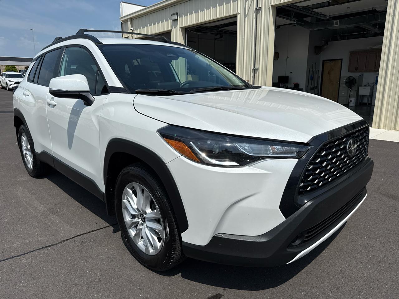 Toyota Corolla Cross LE 4D SUV FWD 2024