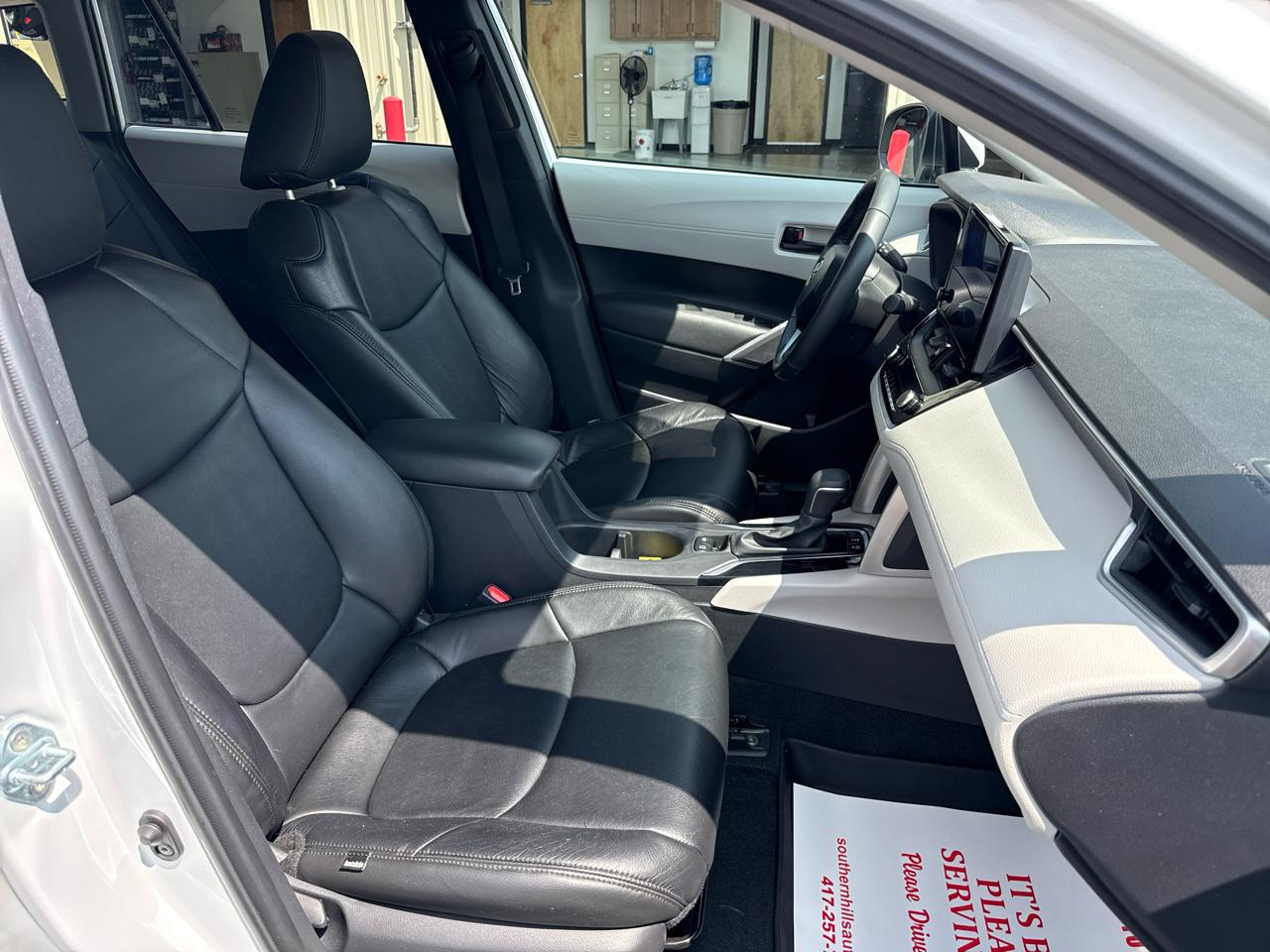 Toyota Corolla Cross LE 4D SUV FWD 2024