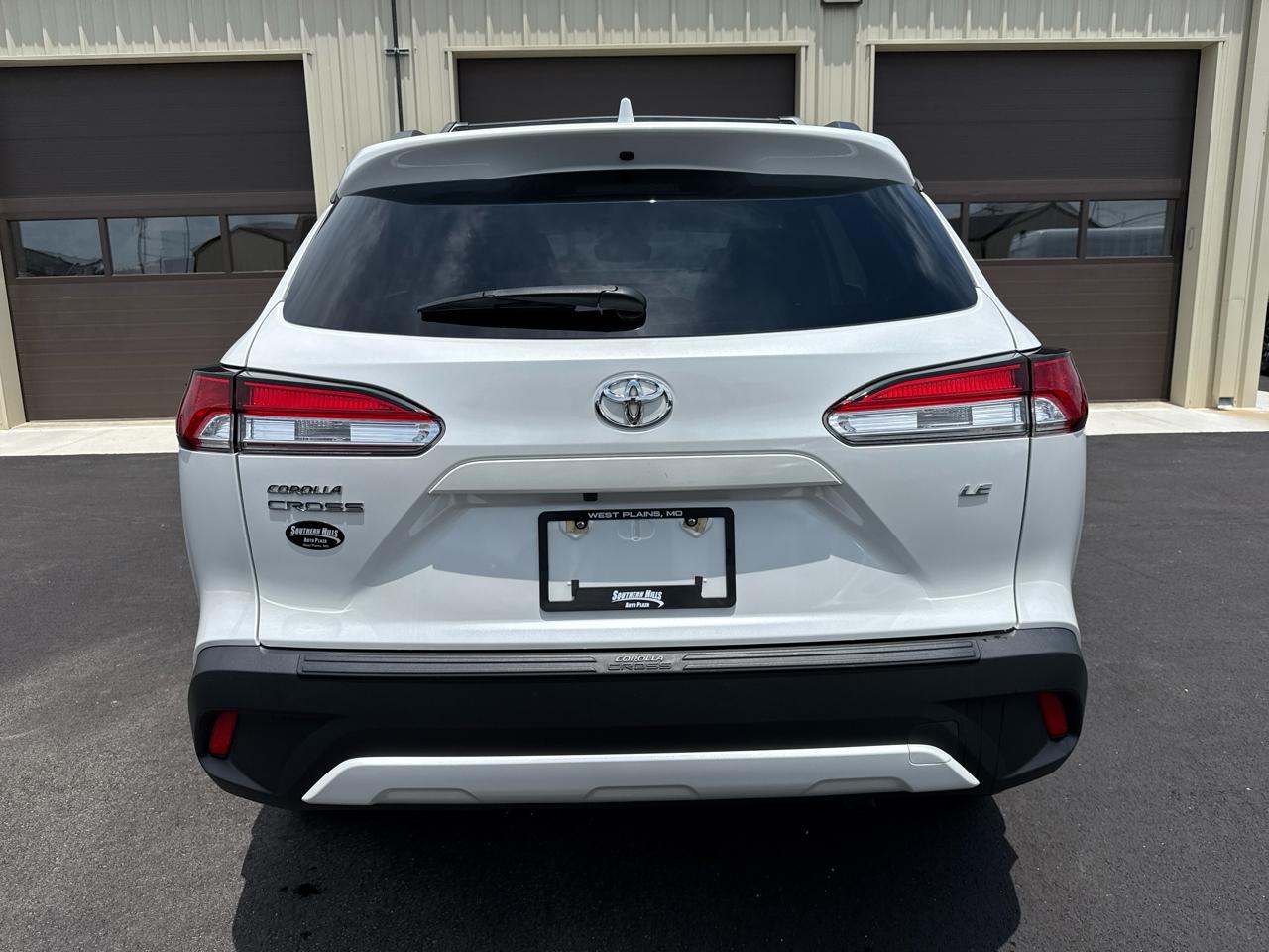 Toyota Corolla Cross LE 4D SUV FWD 2024