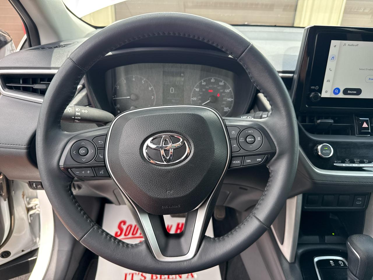Toyota Corolla Cross LE 4D SUV FWD 2024