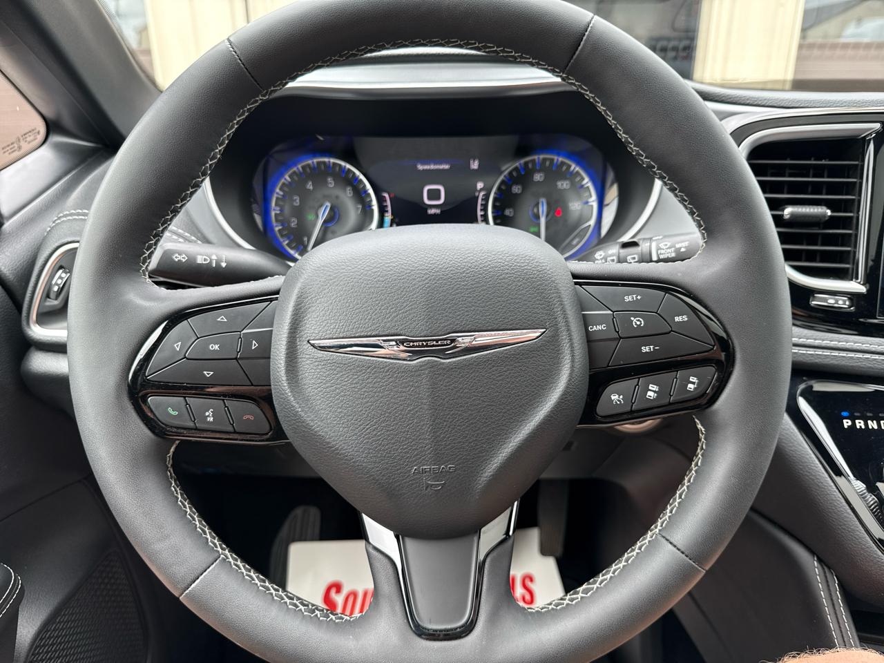 Chrysler Pacifica Limited 4D Wagon 2025