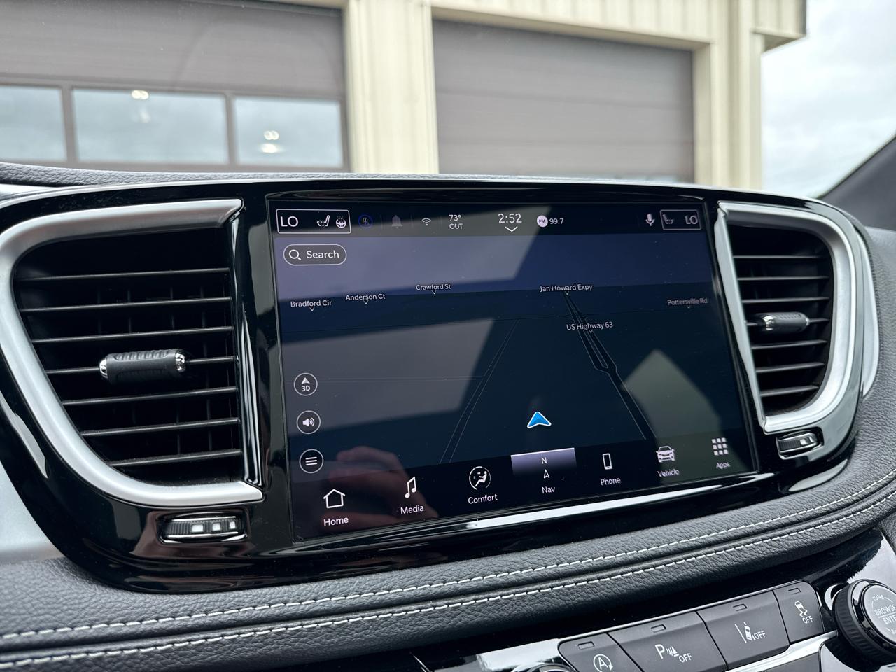 Chrysler Pacifica Limited 4D Wagon 2025