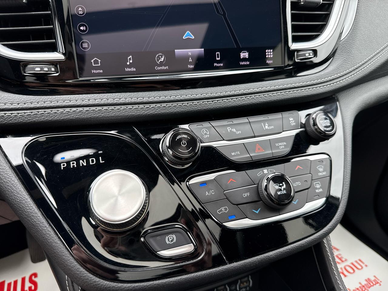 Chrysler Pacifica Limited 4D Wagon 2025