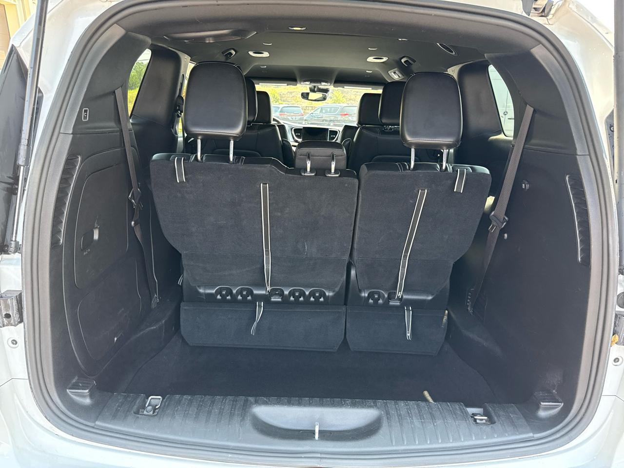 Chrysler Pacifica Select PHEV 4D Wagon 2024