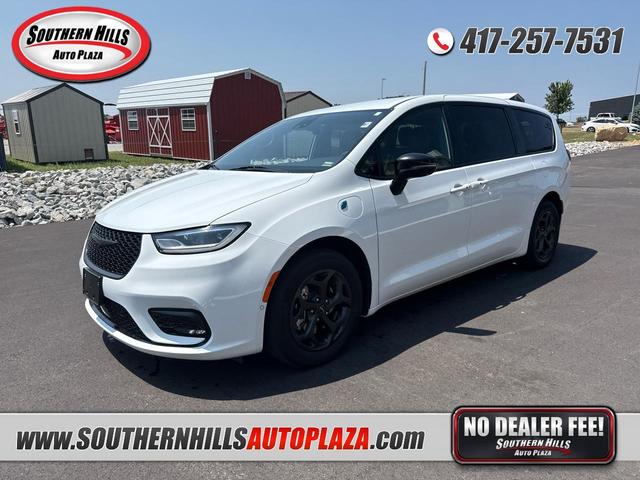 2024 Chrysler Pacifica Hybrid Select FWD