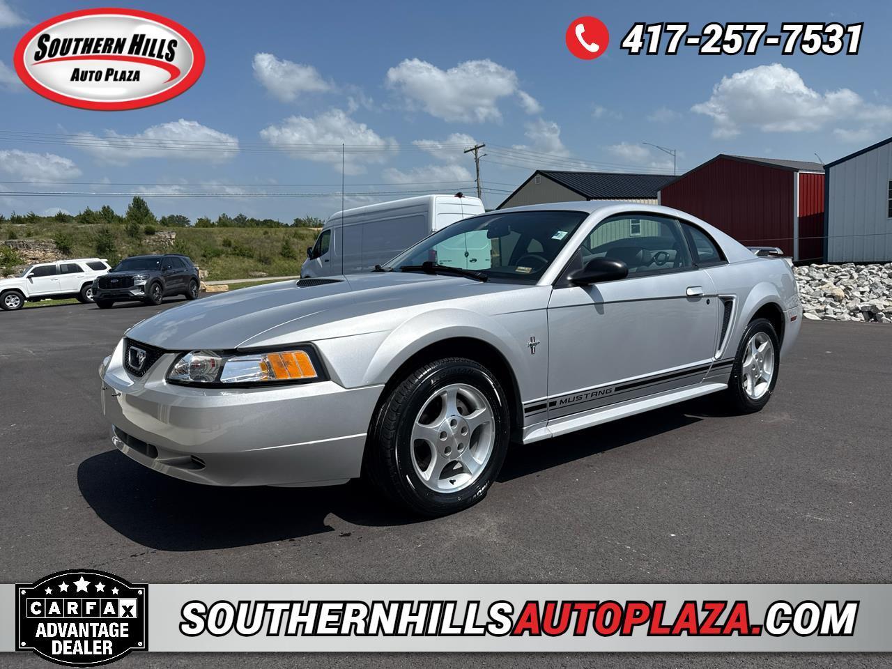 Ford Mustang Base 2D Coupe 2001