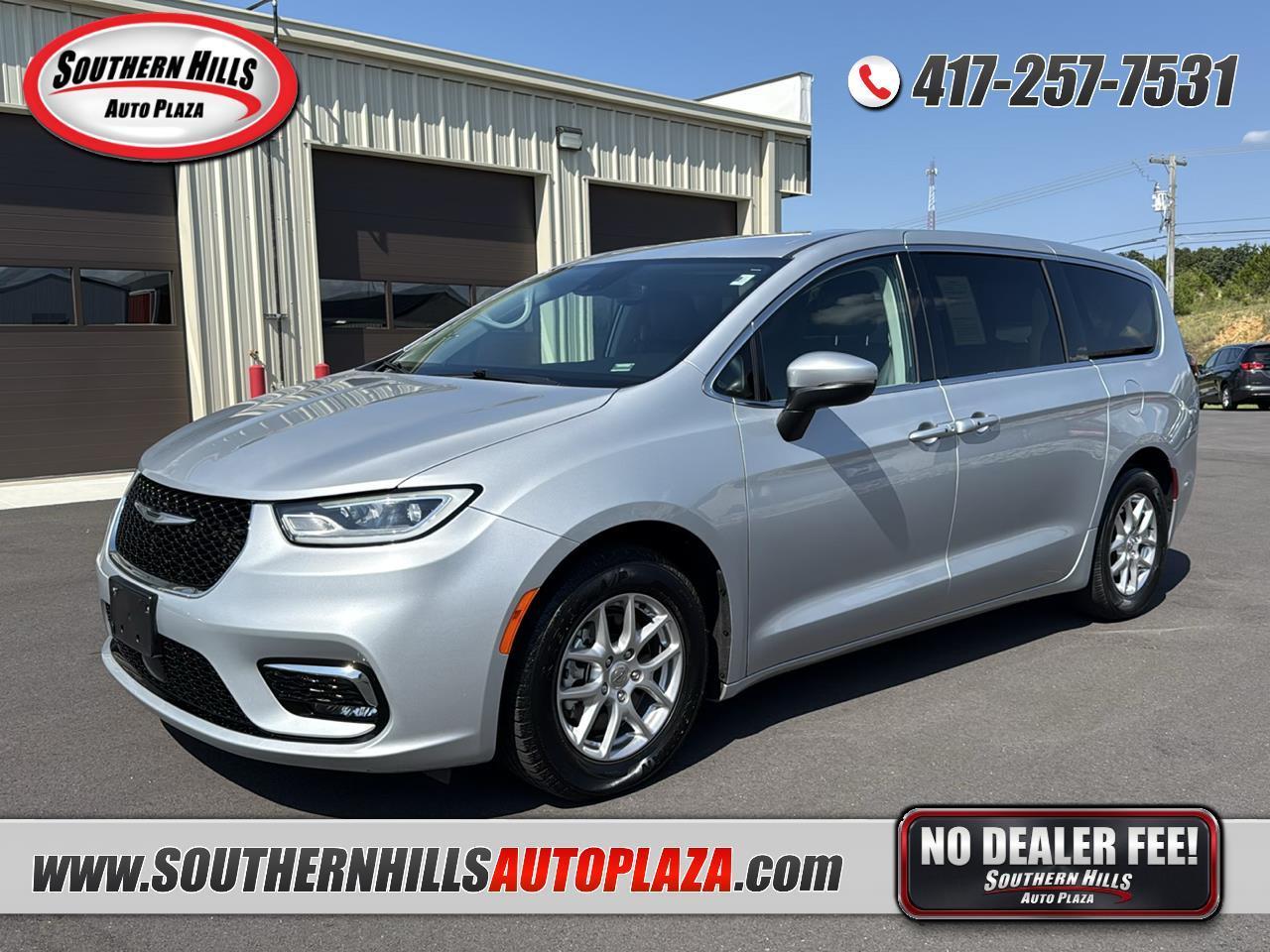 2023 Chrysler Pacifica Touring L Wagon