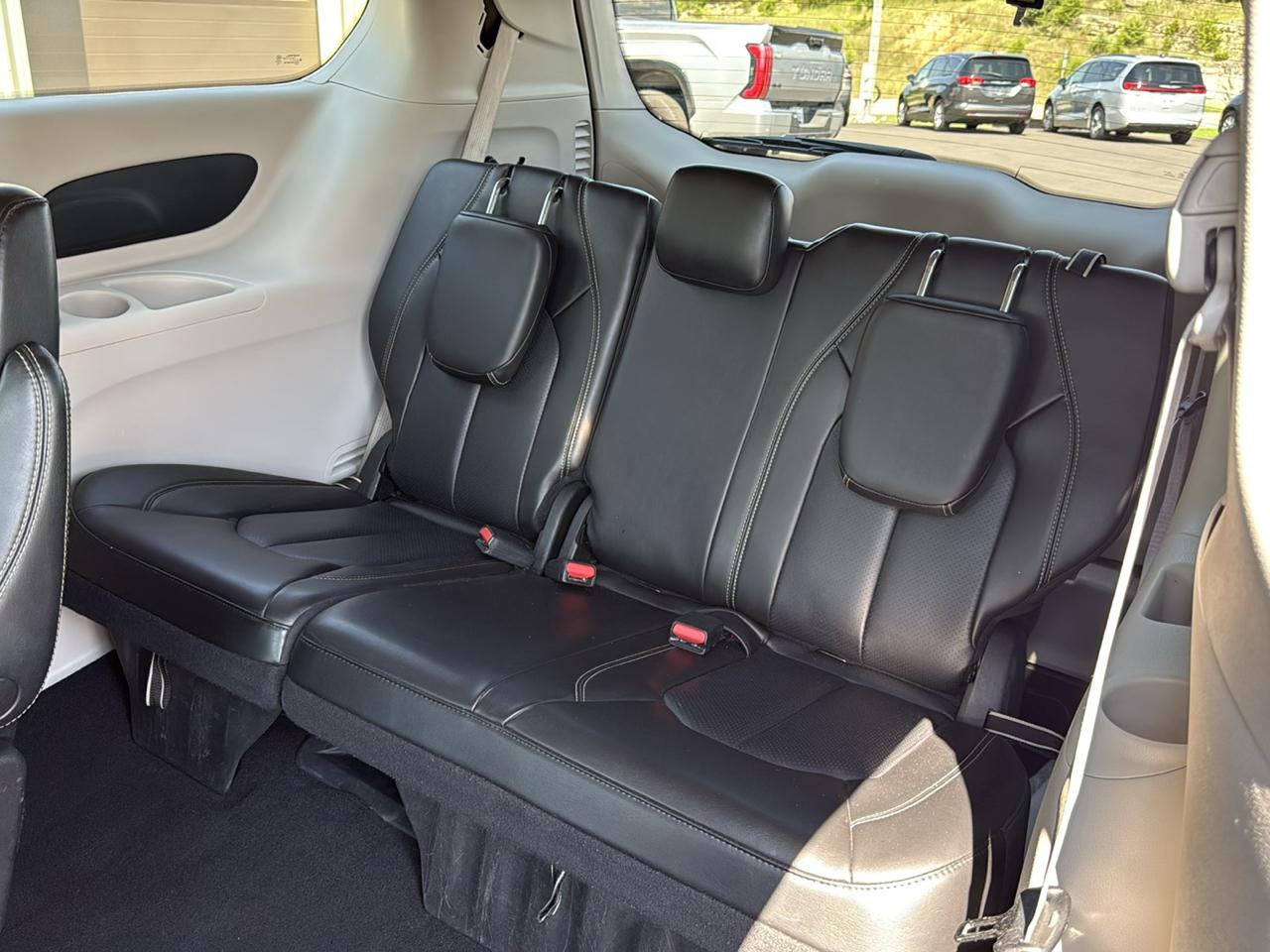 Chrysler Pacifica Touring L Wagon 2023