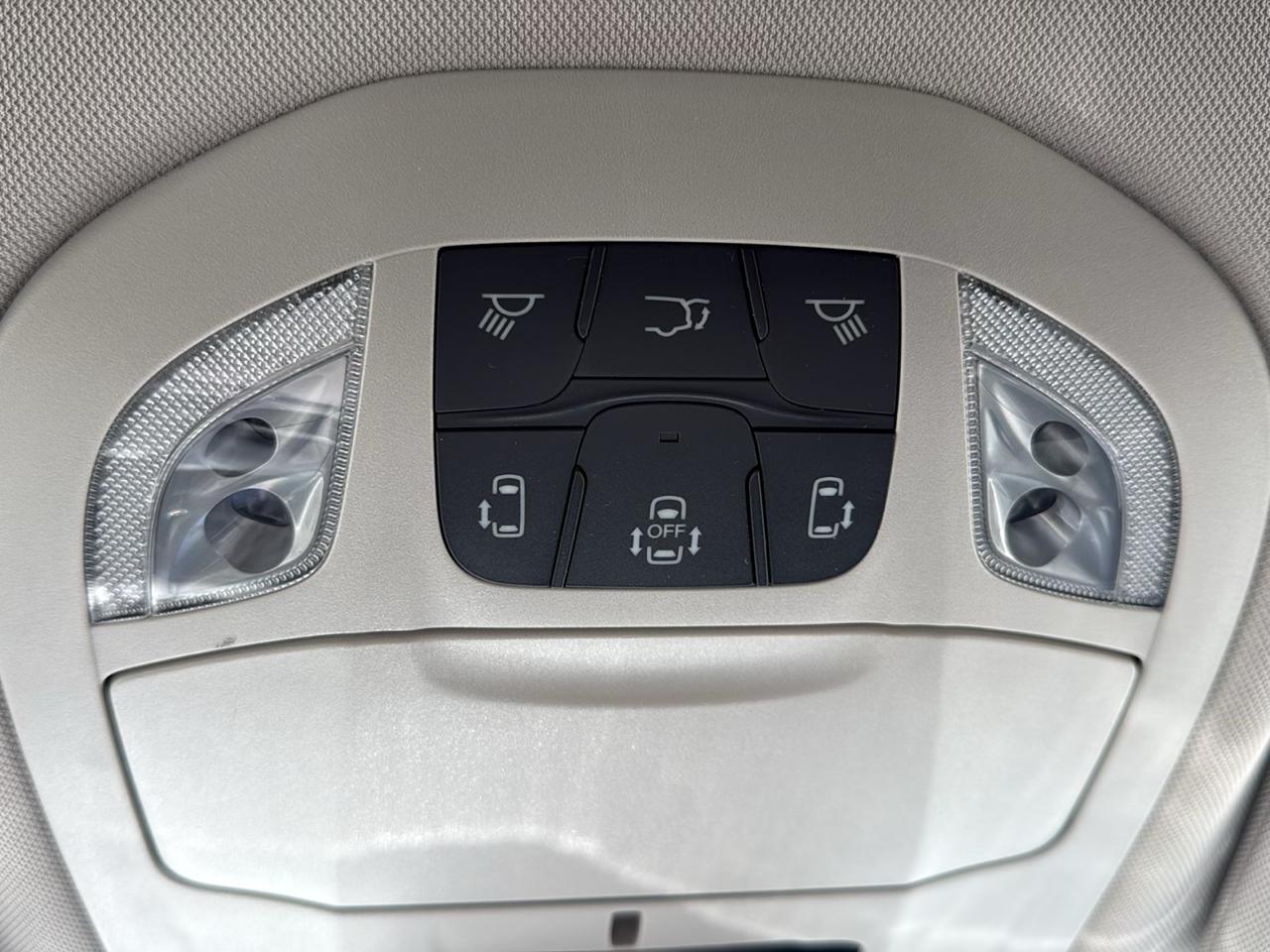 Chrysler Pacifica Touring L Wagon 2023