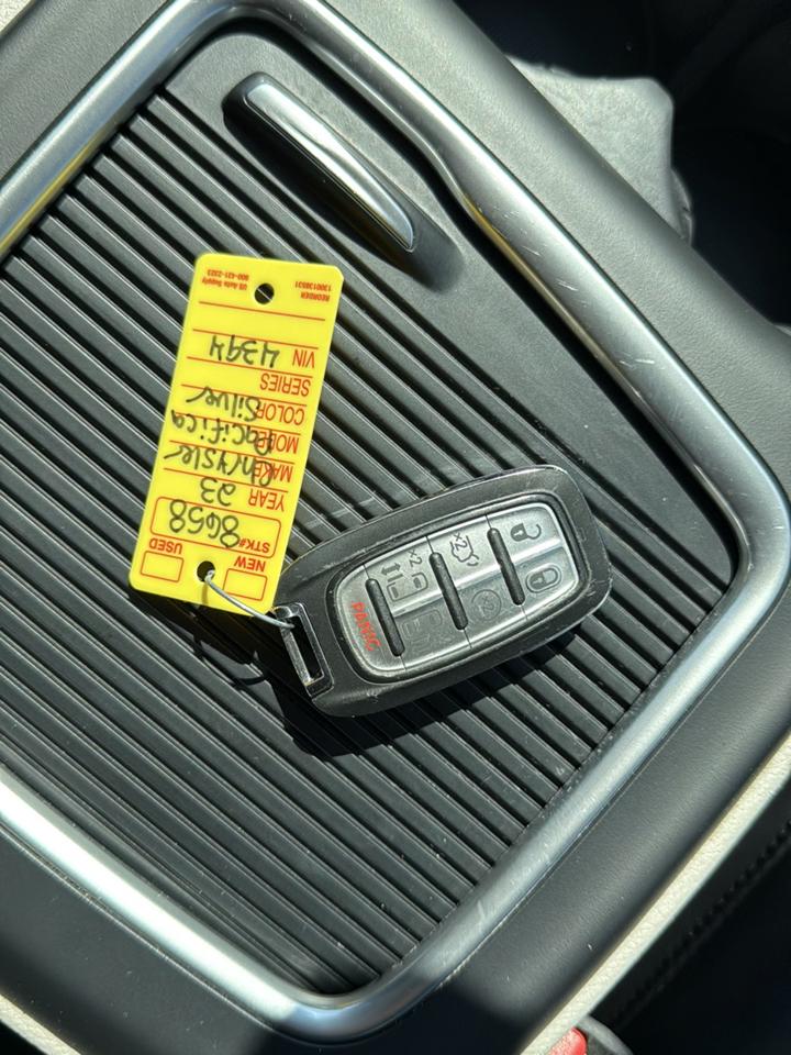 Chrysler Pacifica Touring L Wagon 2023