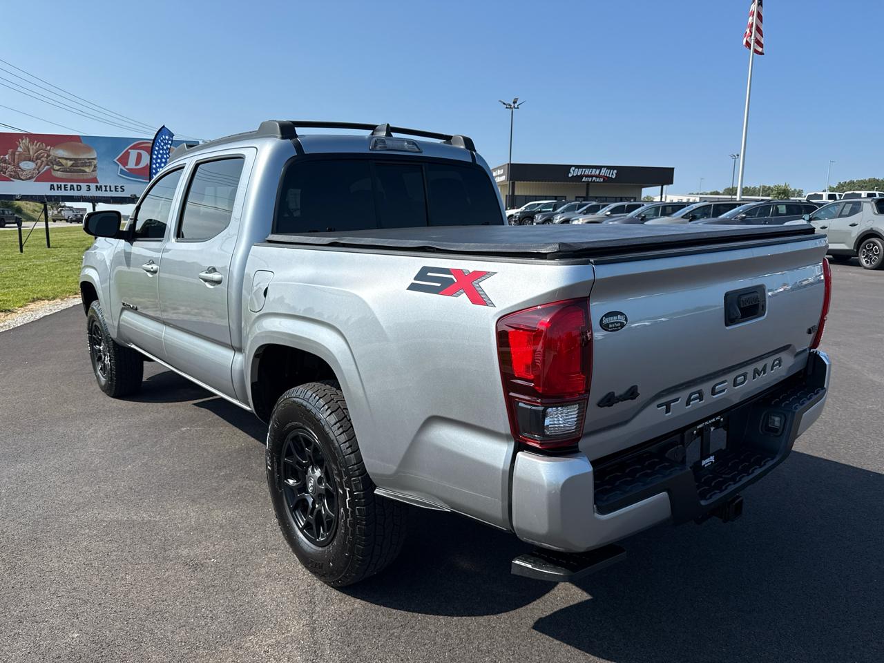 Toyota Tacoma SR Dbl Cab 4WD V6 6sp 2023