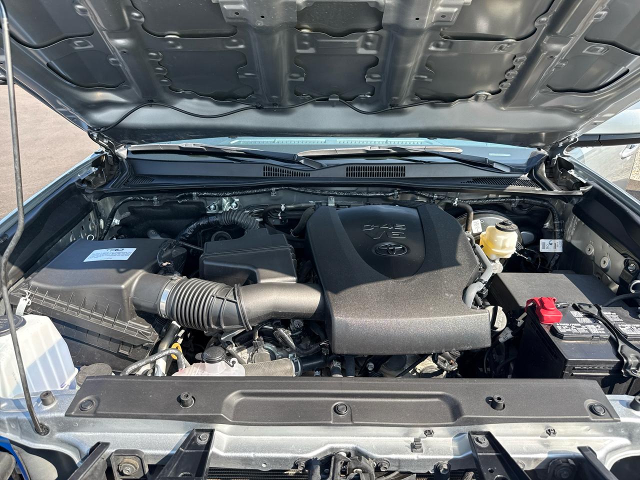Toyota Tacoma SR Dbl Cab 4WD V6 6sp 2023