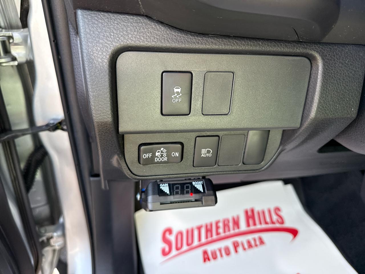 Toyota Tacoma SR Dbl Cab 4WD V6 6sp 2023