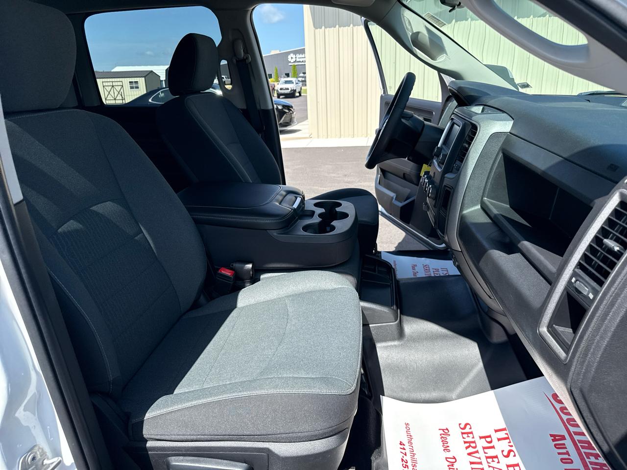 RAM 1500 DS Tradesman Crew Cab 4WD SWB 2022