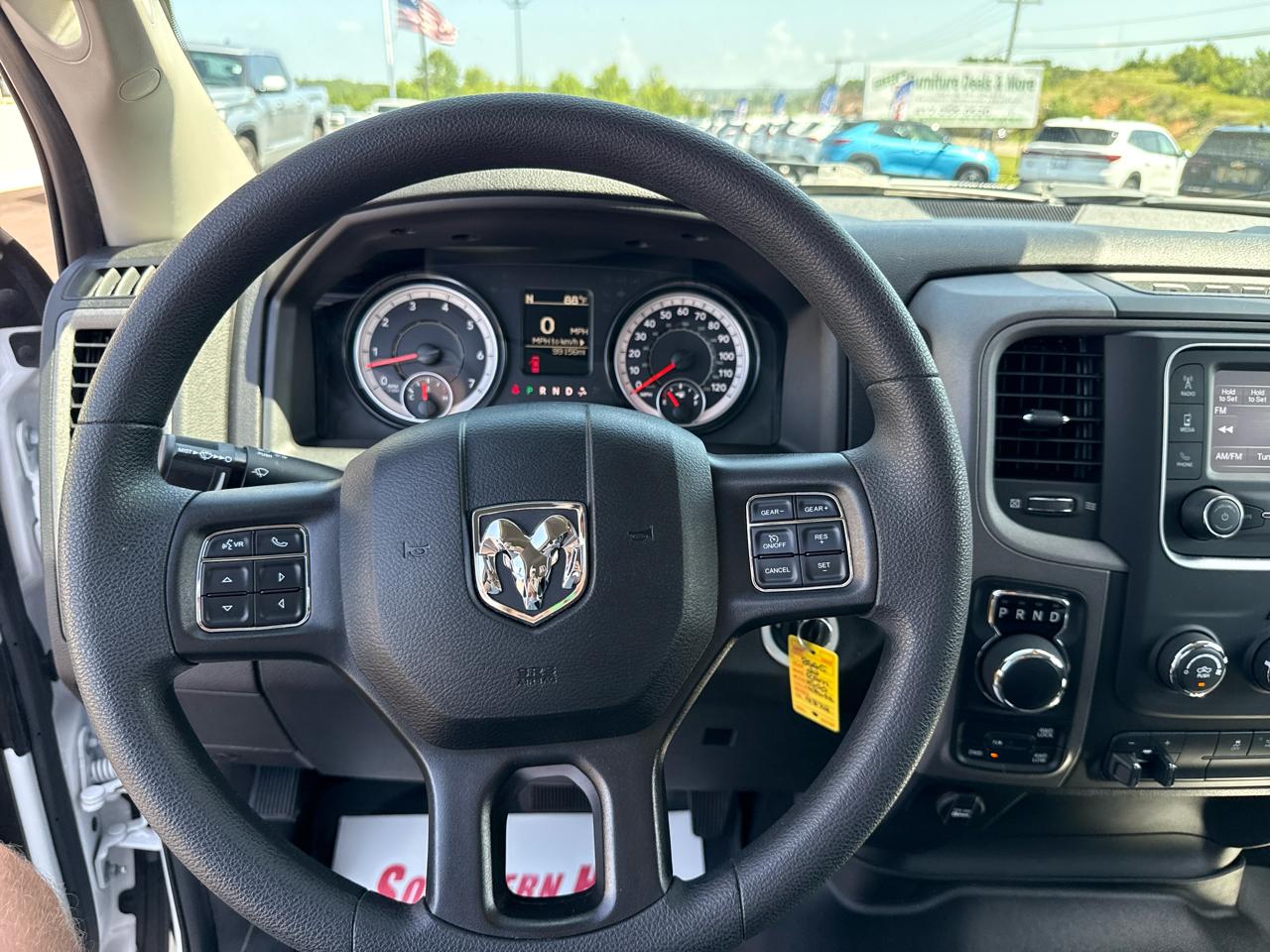 RAM 1500 DS Tradesman Crew Cab 4WD SWB 2022