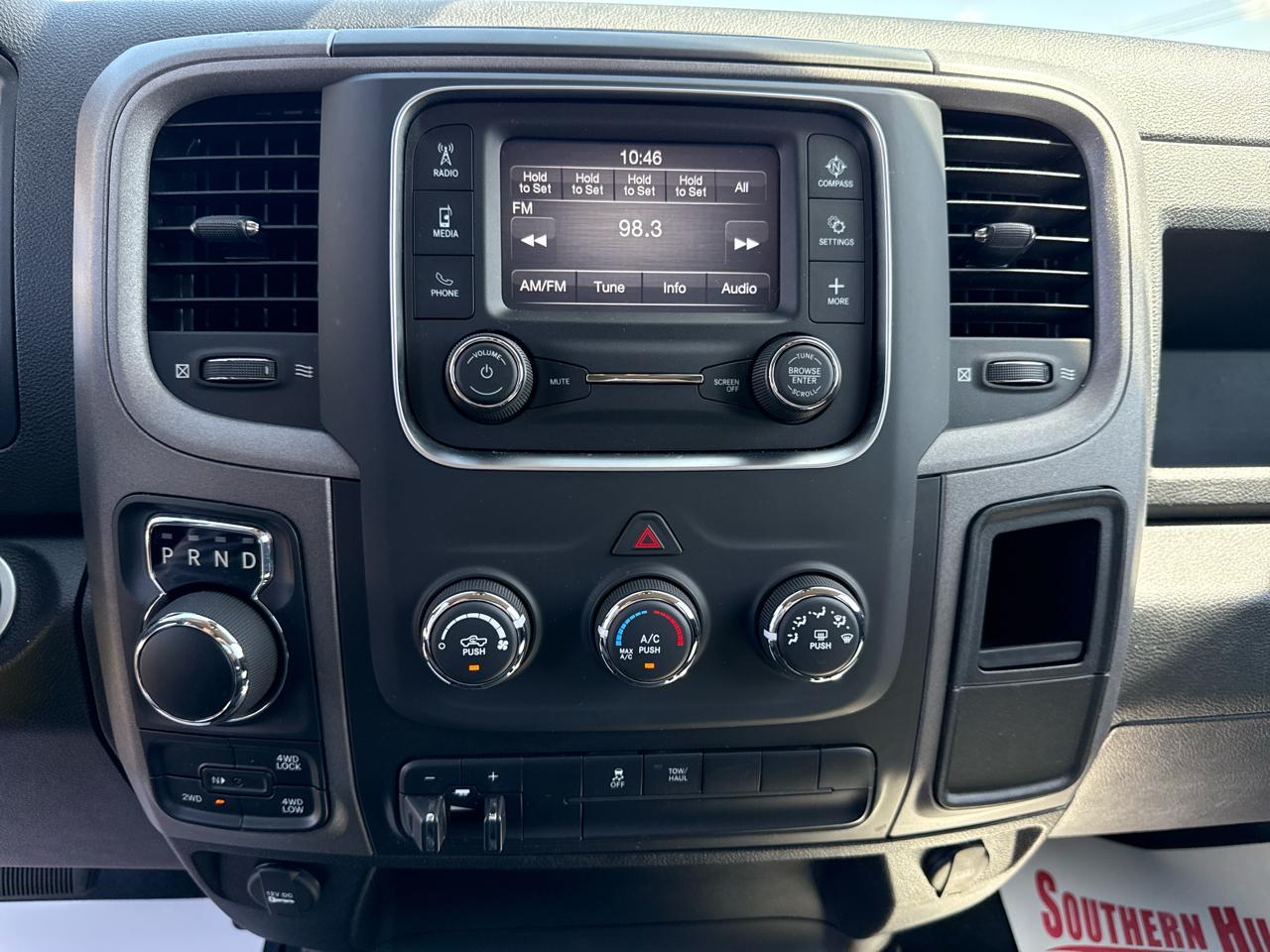 RAM 1500 DS Tradesman Crew Cab 4WD SWB 2022