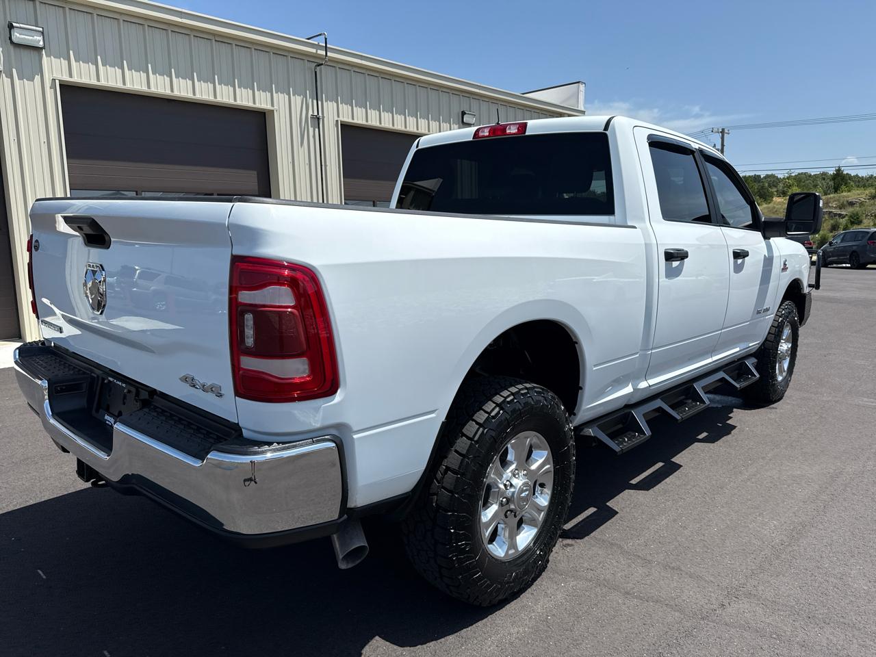 RAM 2500 Big Horn Crew Cab 4WD SWB 2023
