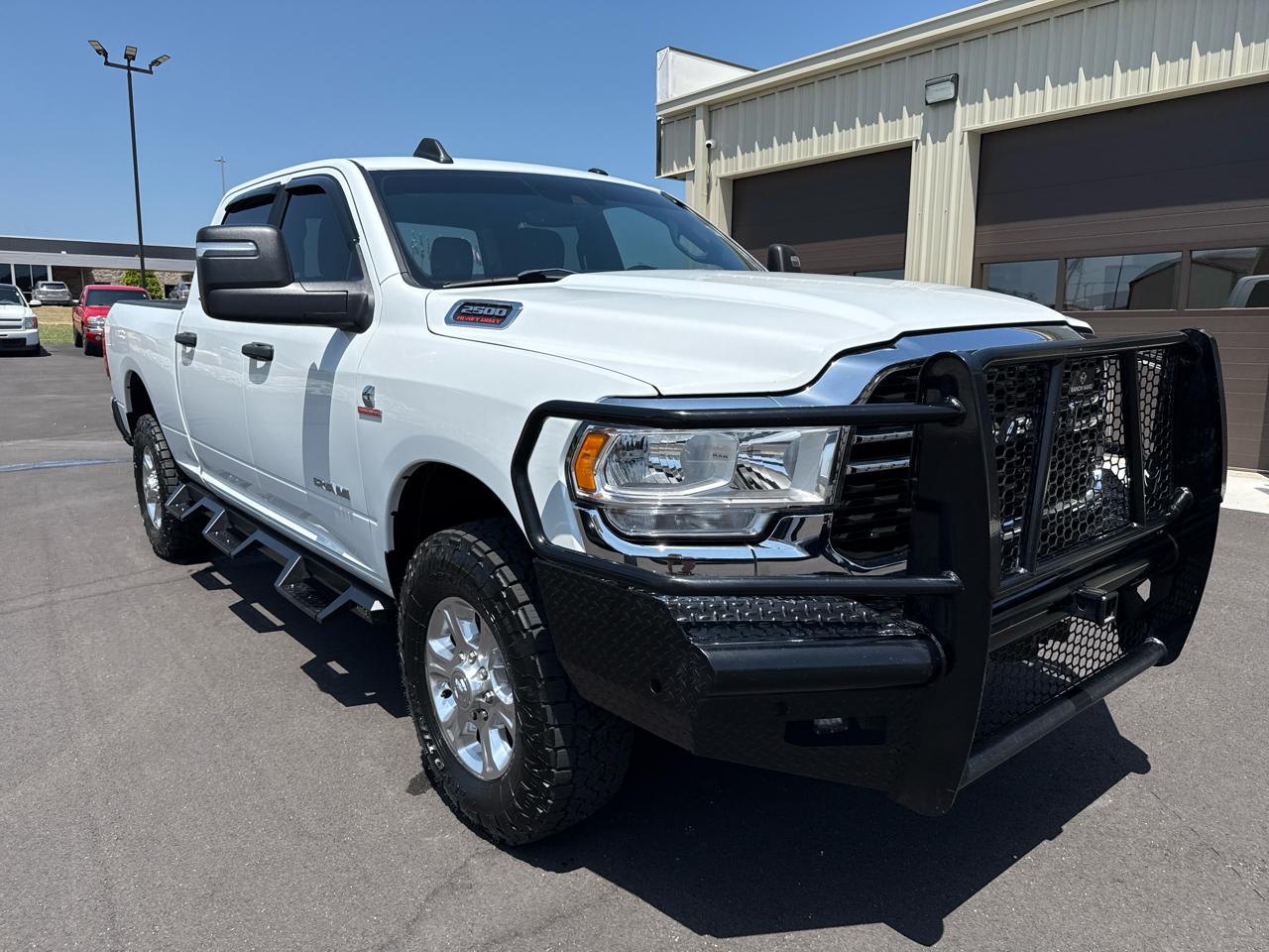 RAM 2500 Big Horn Crew Cab 4WD SWB 2023