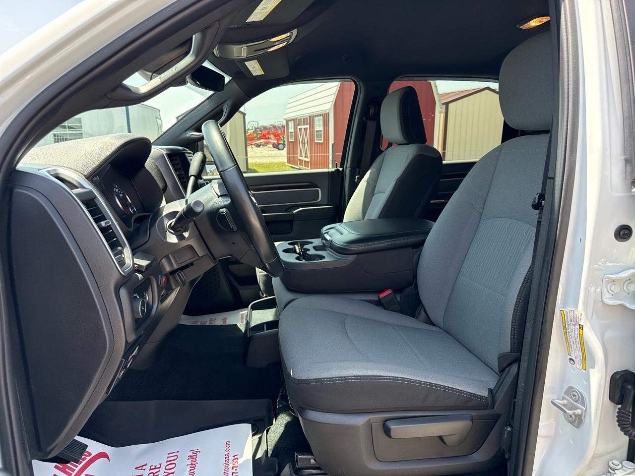 RAM 2500 Big Horn Crew Cab 4WD SWB 2023