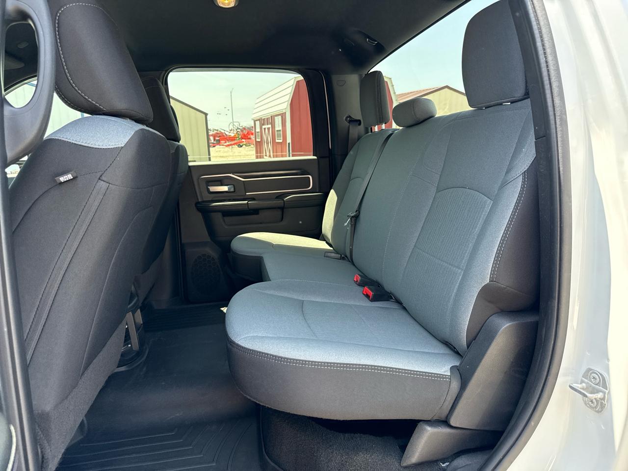RAM 2500 Big Horn Crew Cab 4WD SWB 2023