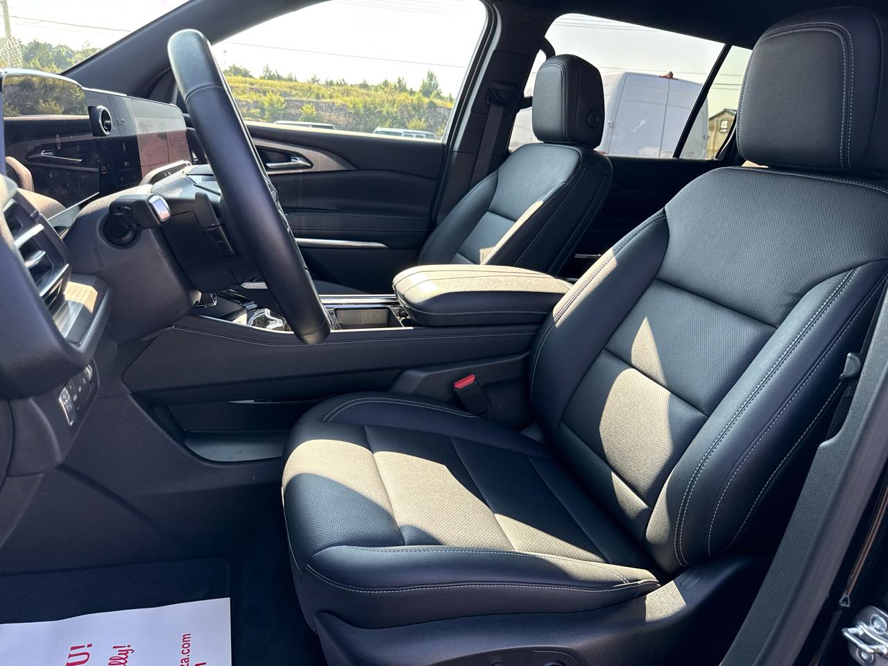 Chevrolet Traverse LT 4D SUV AWD 2026