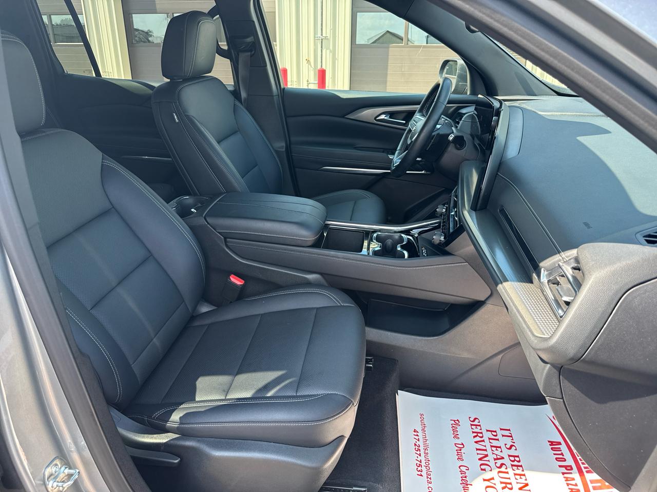 Chevrolet Traverse LT 4D SUV AWD 2026
