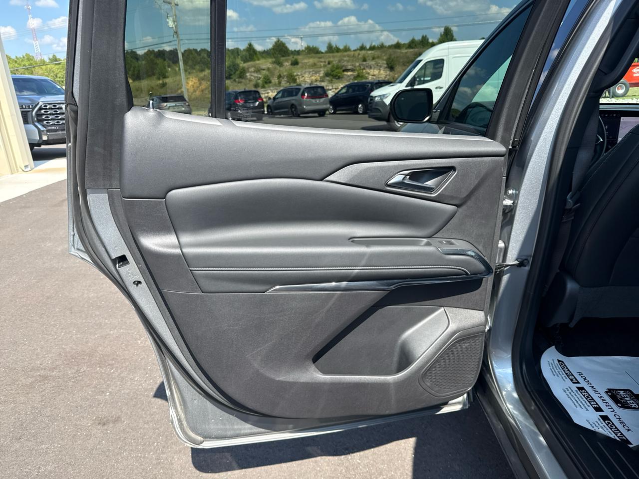 Chevrolet Traverse LT 4D SUV AWD 2026
