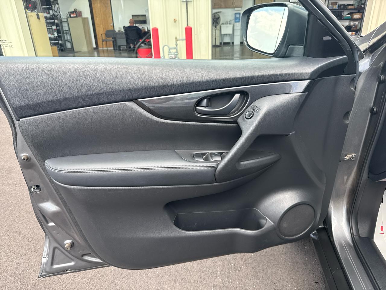 Nissan Rogue S 4D SUV FWD 2020