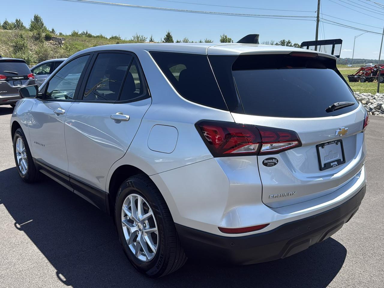 Chevrolet Equinox LS 4D SUV AWD 2022