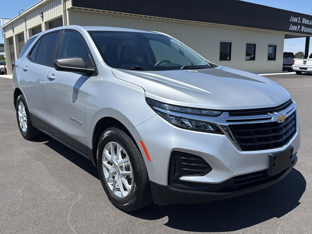 Chevrolet Equinox LS 4D SUV AWD 2022