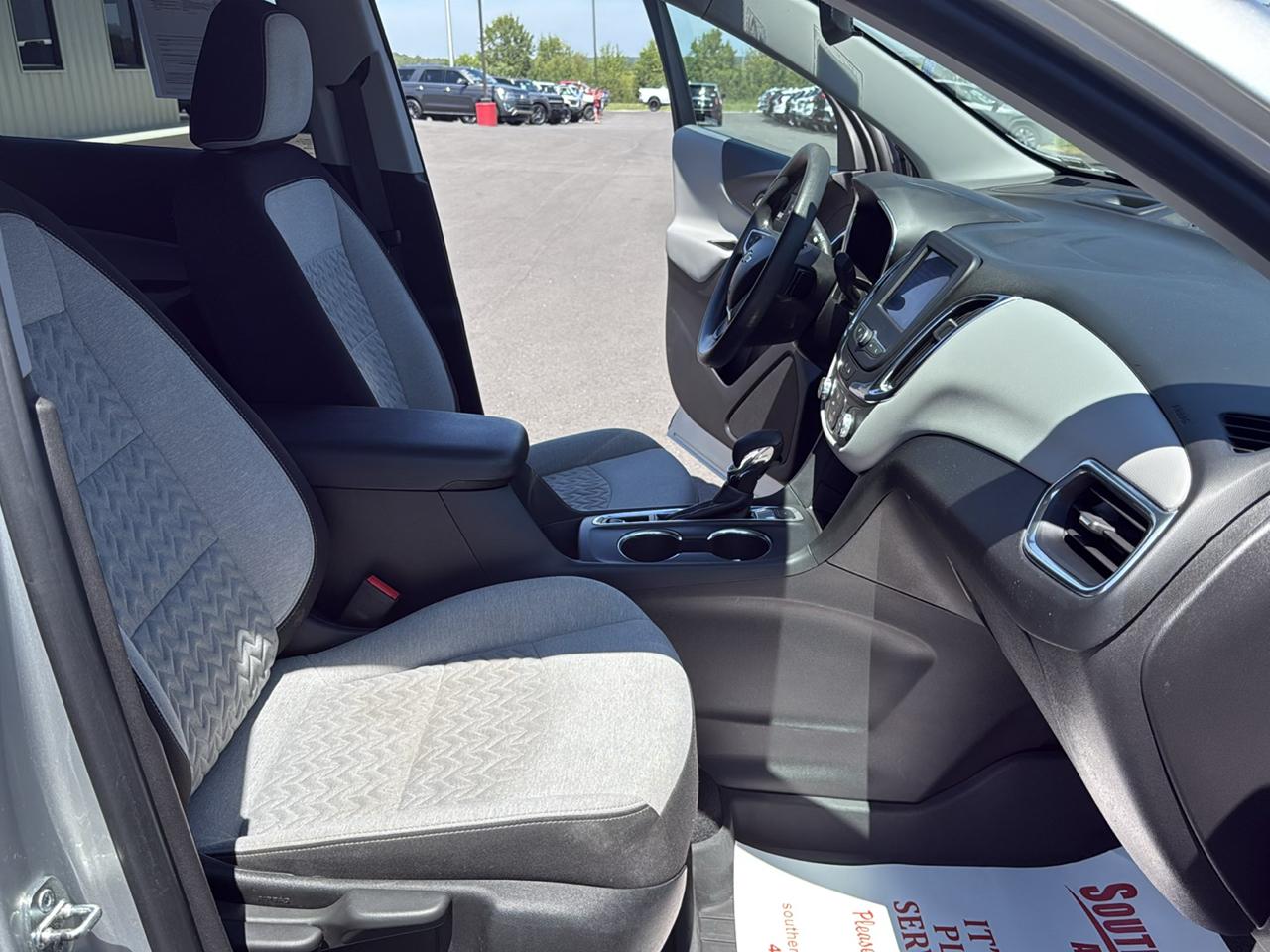 Chevrolet Equinox LS 4D SUV AWD 2022