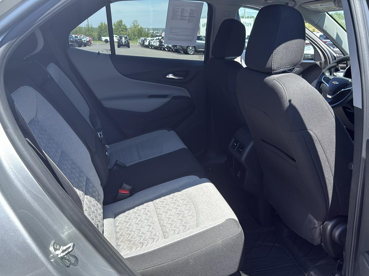 Chevrolet Equinox LS 4D SUV AWD 2022