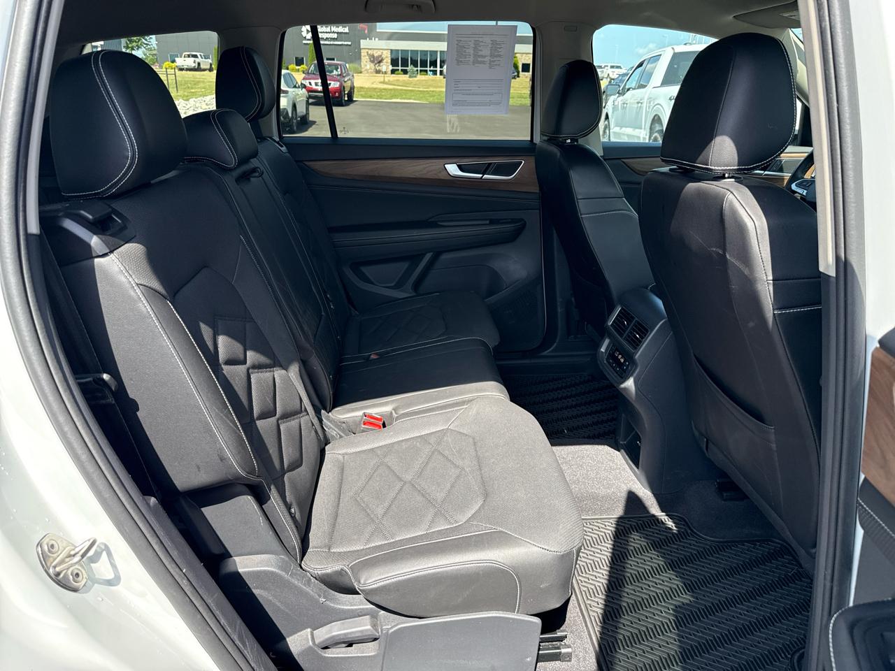 Volkswagen Atlas SE 4D SUV 4Motion 2024