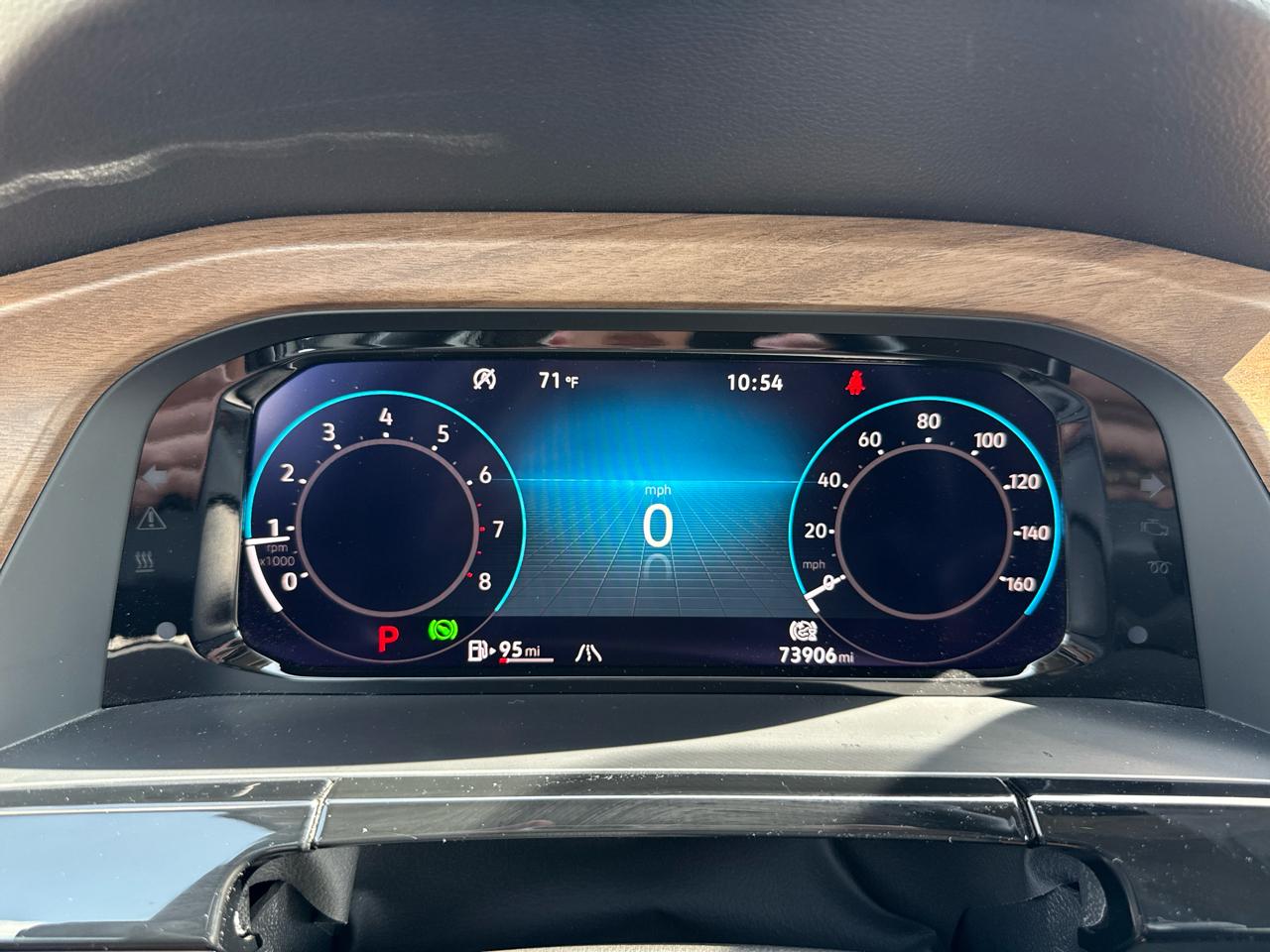 Volkswagen Atlas SE 4D SUV 4Motion 2024