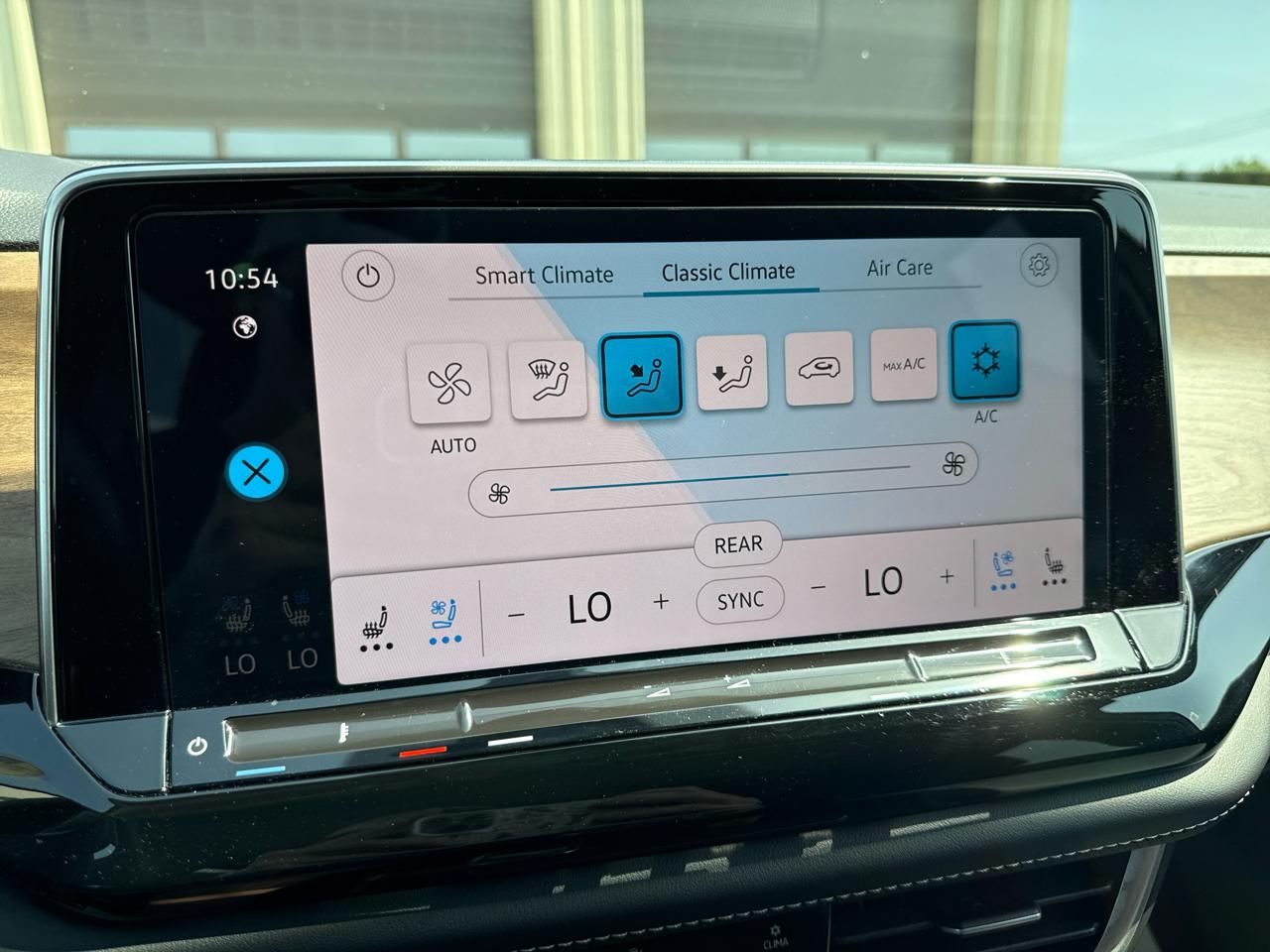 Volkswagen Atlas SE 4D SUV 4Motion 2024