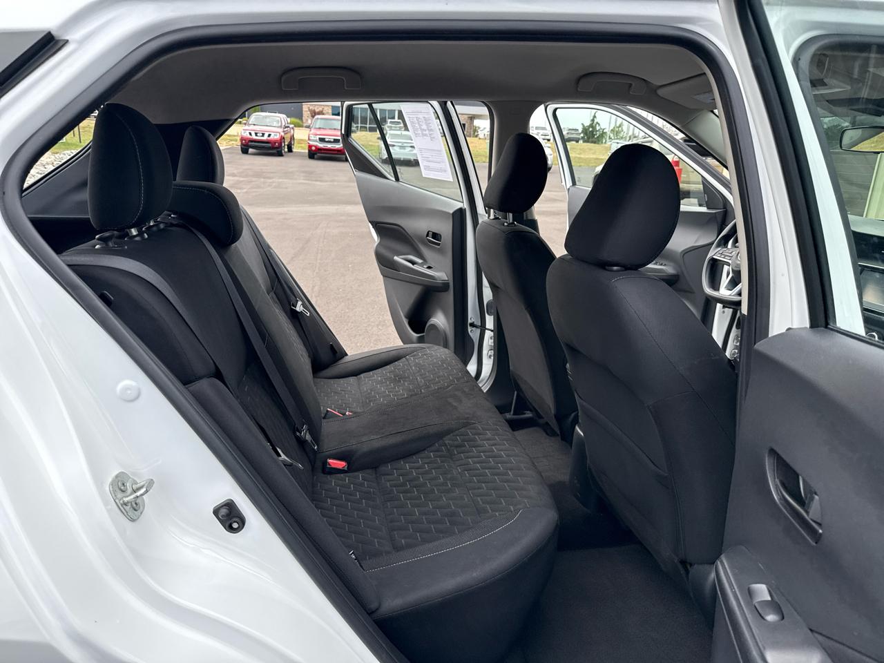 Nissan Kicks S 4D SUV FWD 2022