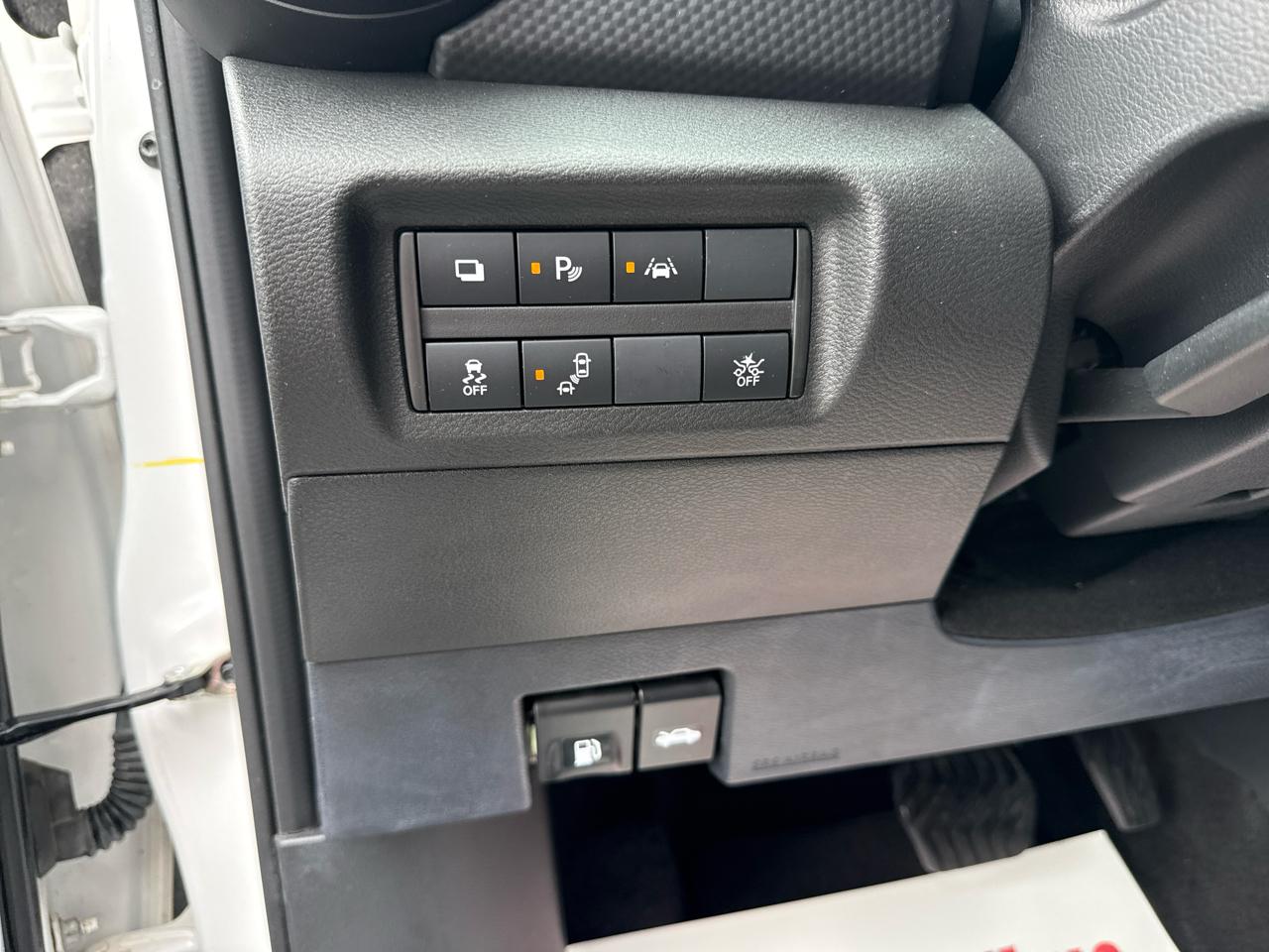 Nissan Kicks S 4D SUV FWD 2022
