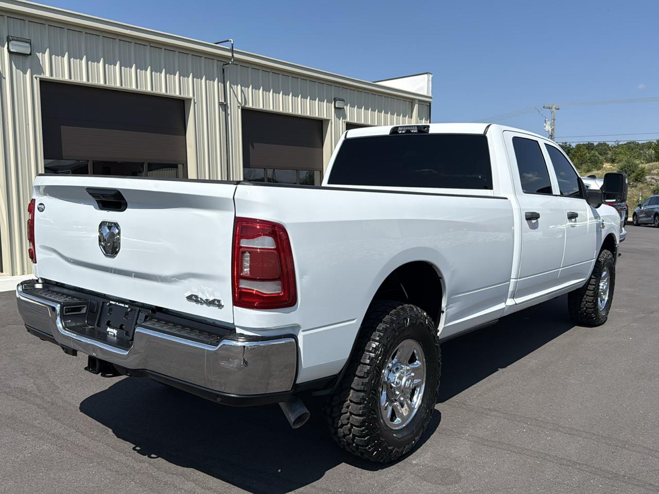 RAM 2500 Tradesman Crew Cab 4WD LWB 2023