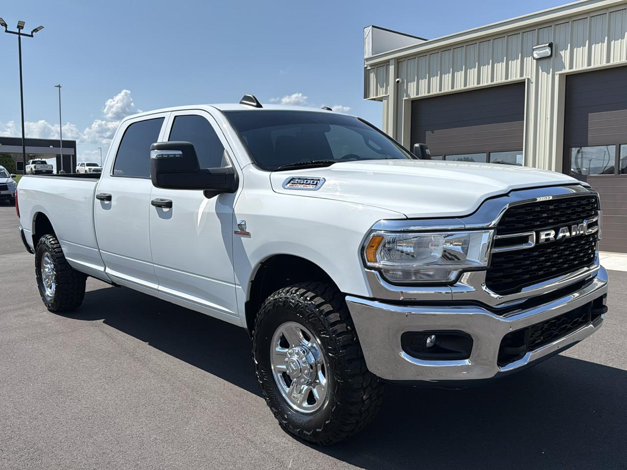 RAM 2500 Tradesman Crew Cab 4WD LWB 2023