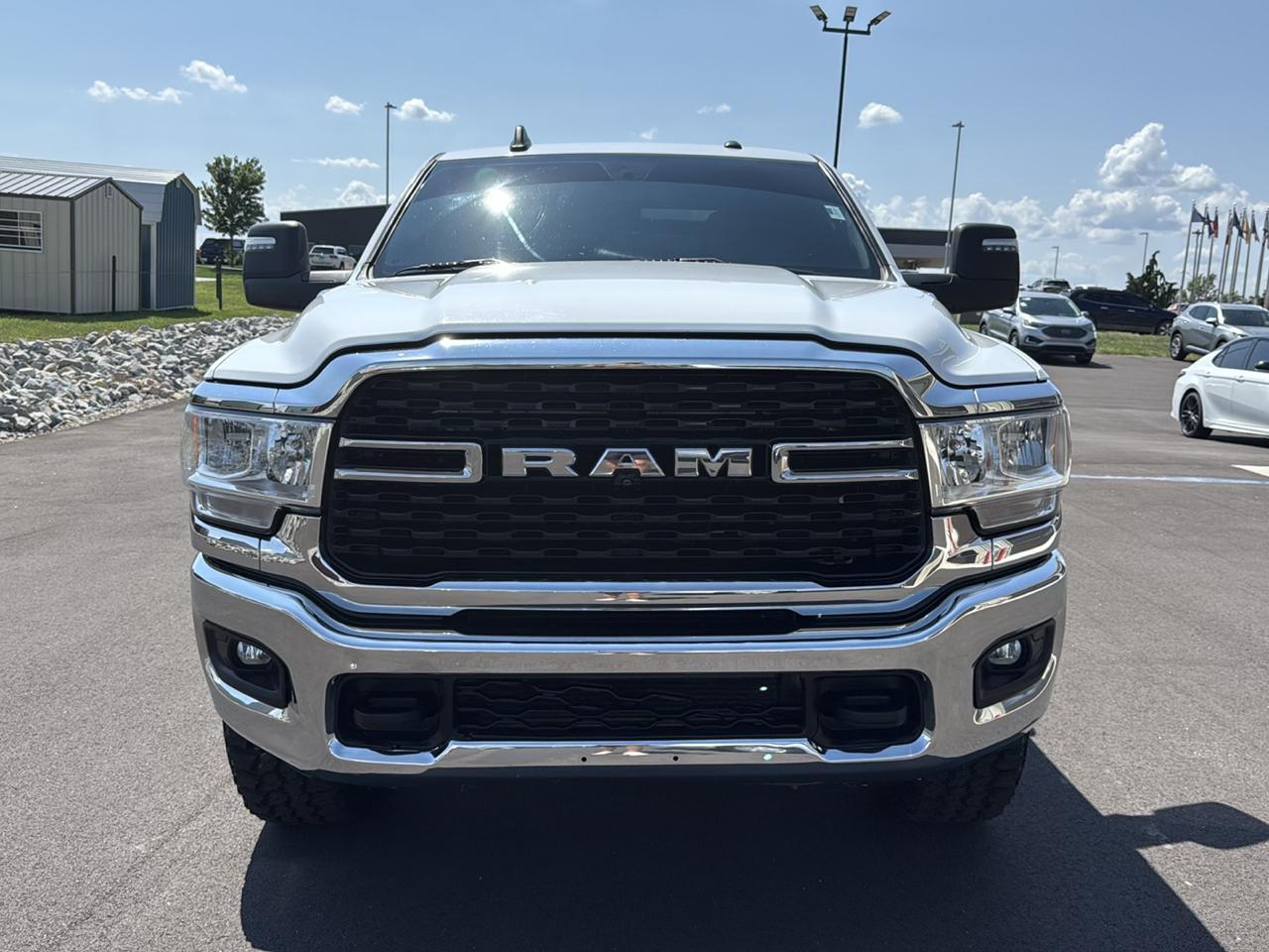 RAM 2500 Tradesman Crew Cab 4WD LWB 2023