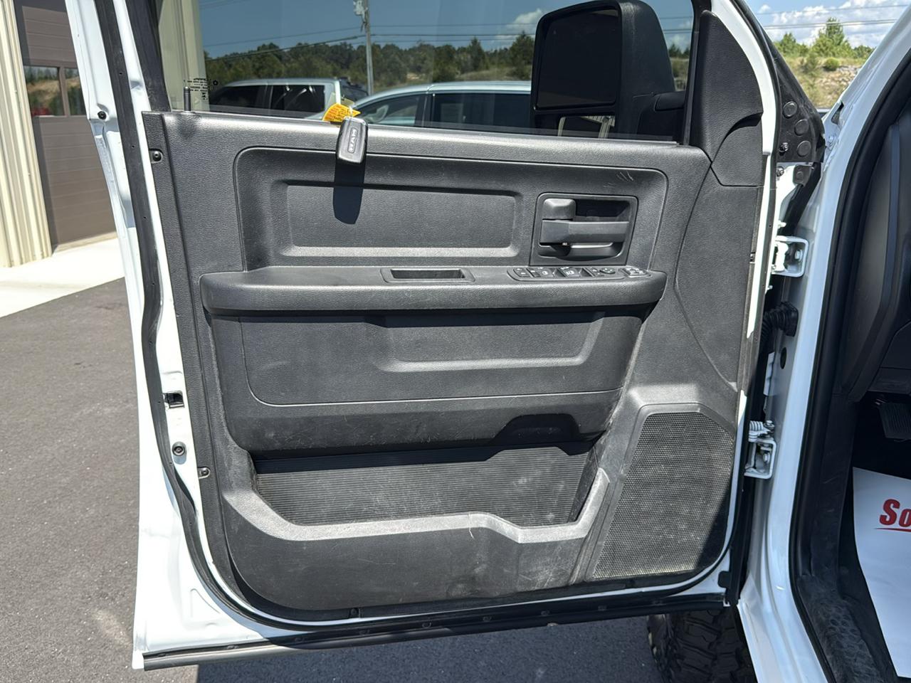 RAM 2500 Tradesman Crew Cab 4WD LWB 2023