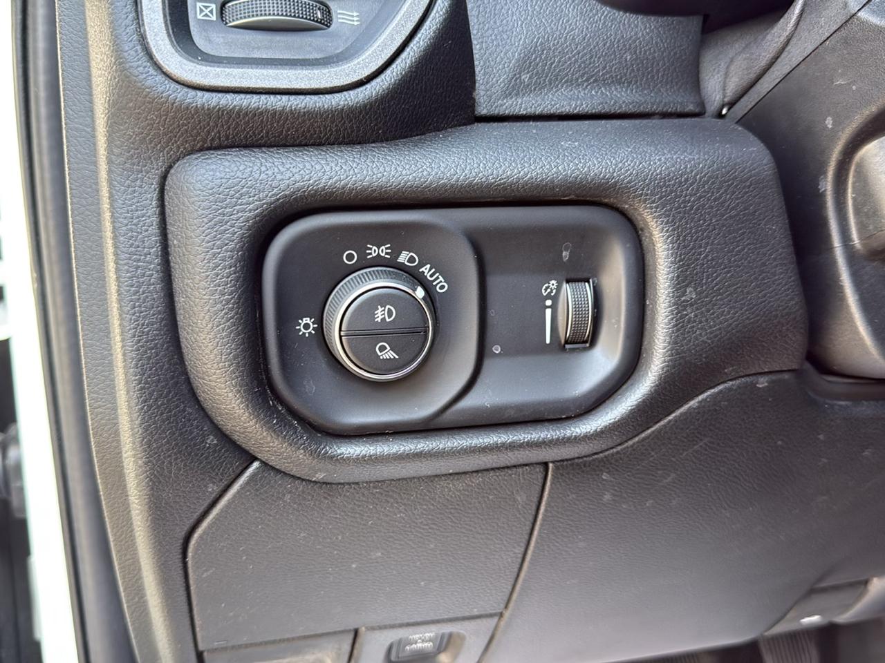 RAM 2500 Tradesman Crew Cab 4WD LWB 2023