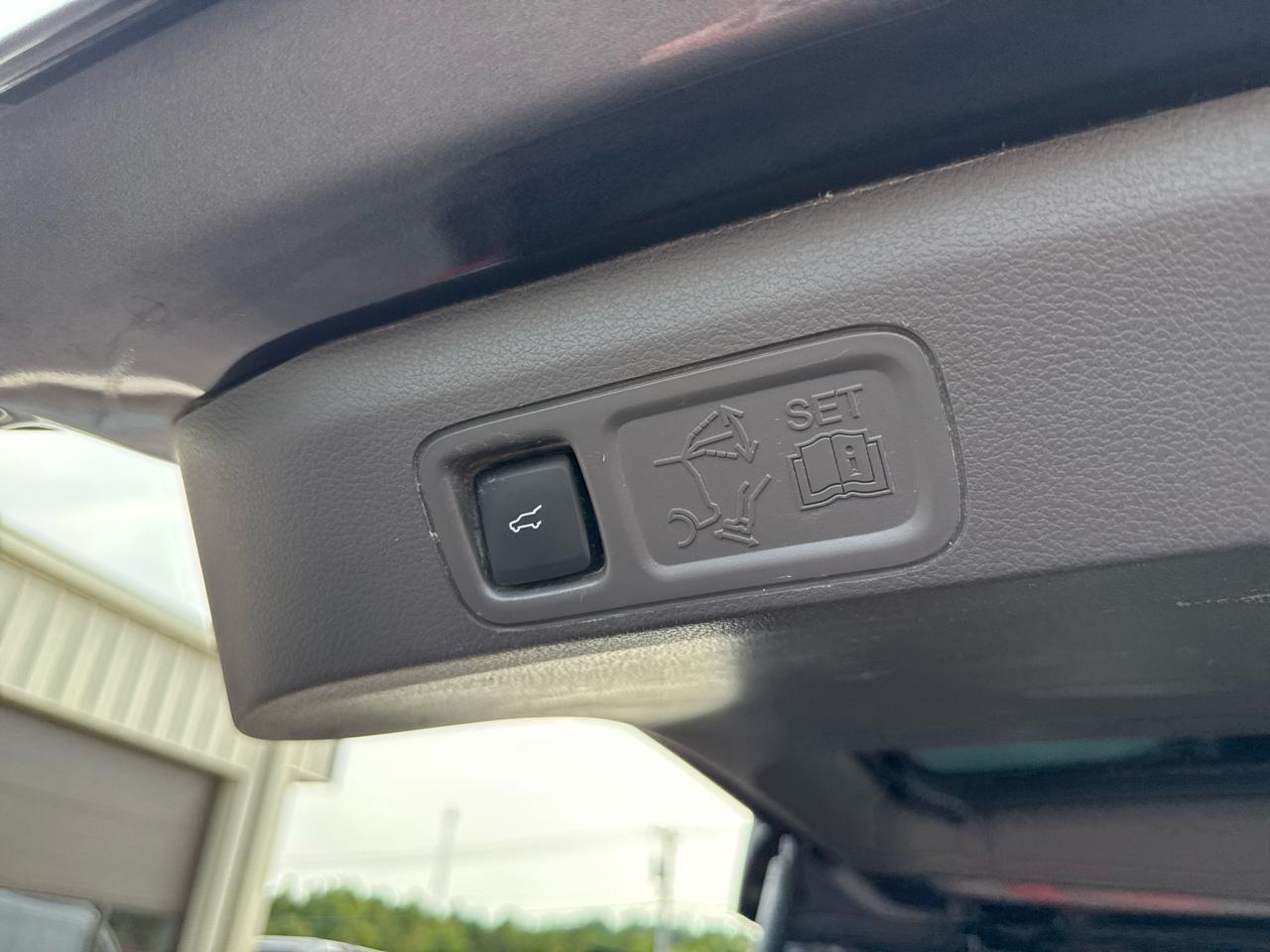 Ford Expedition Limited 4D SUV 4WD 2018