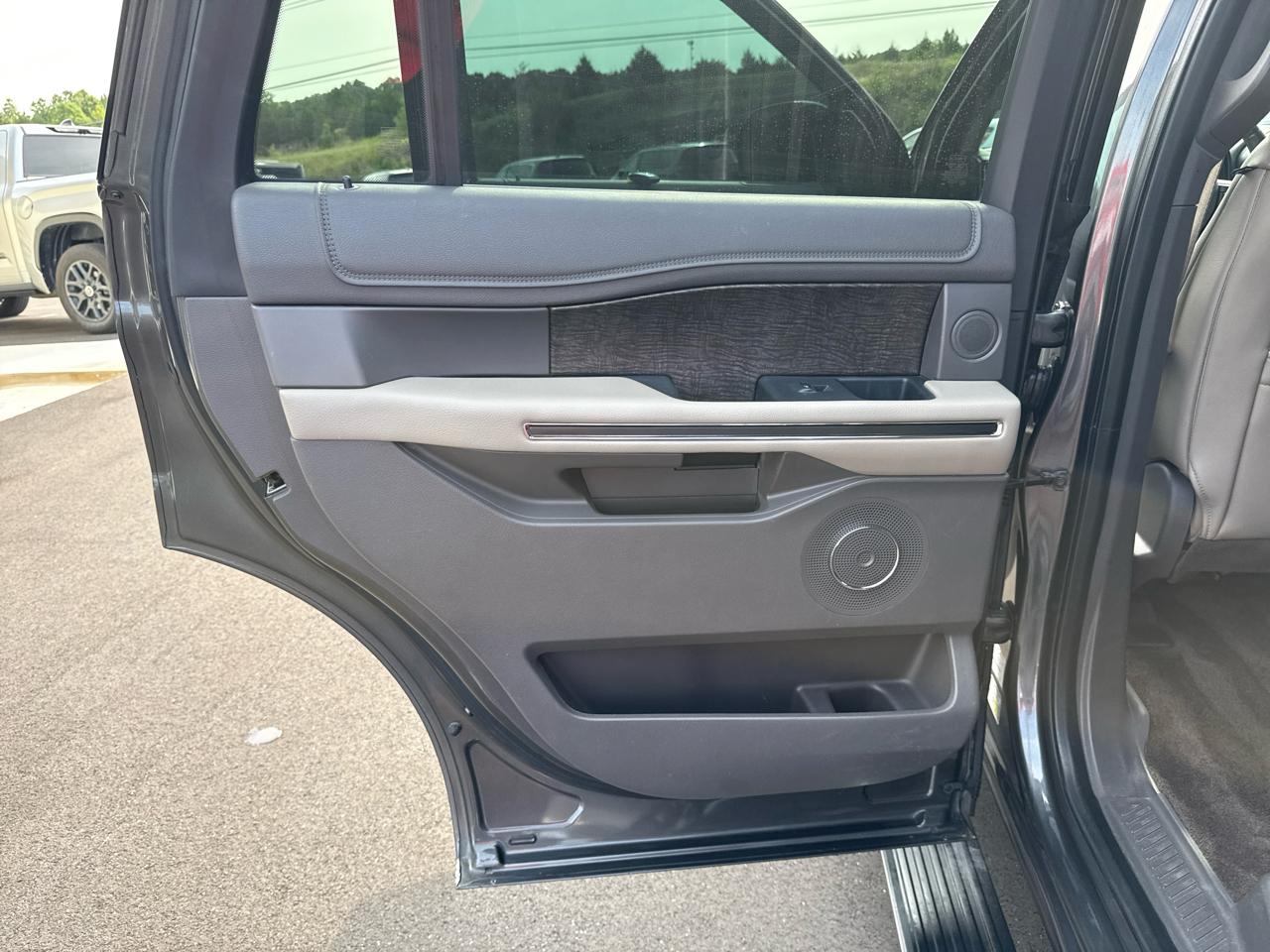 Ford Expedition Limited 4D SUV 4WD 2018