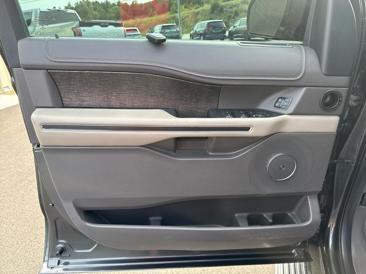 Ford Expedition Limited 4D SUV 4WD 2018