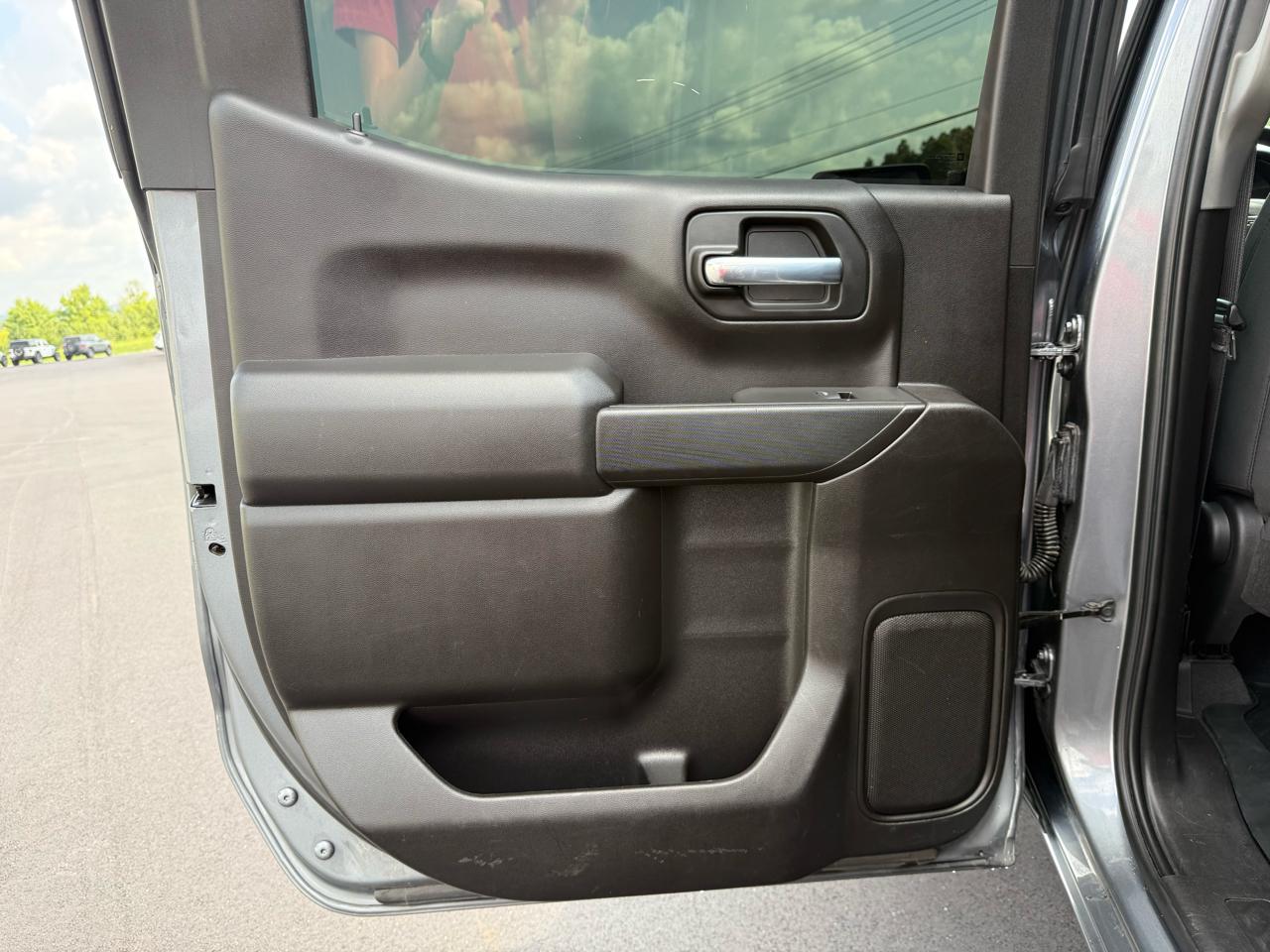 Chevrolet Silverado 1500 Custom TB Crew Cab 4WD SWB 2021