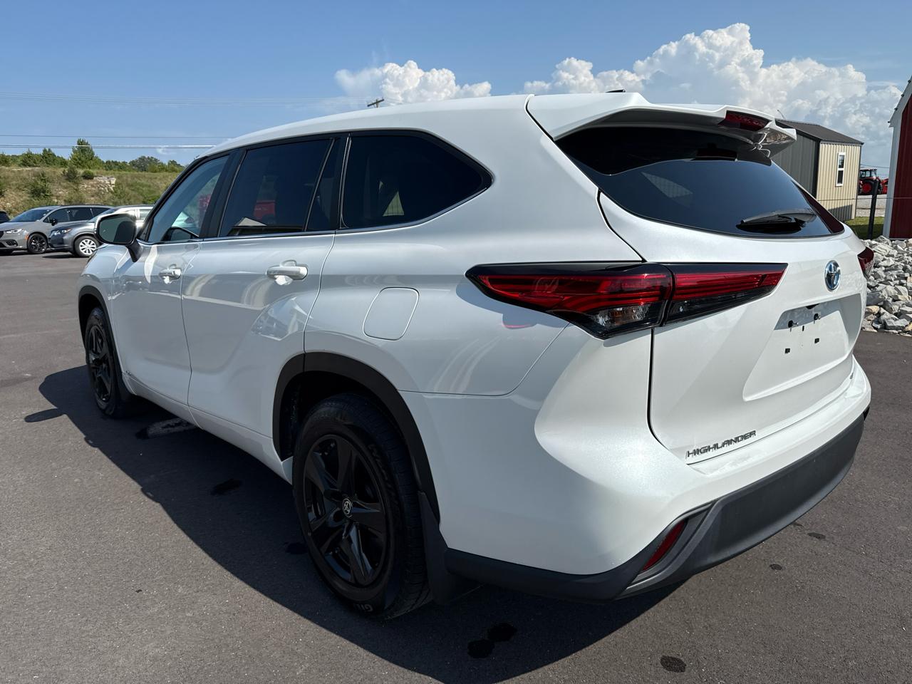 Toyota Highlander Hybrid LE 4D SUV AWD 2023